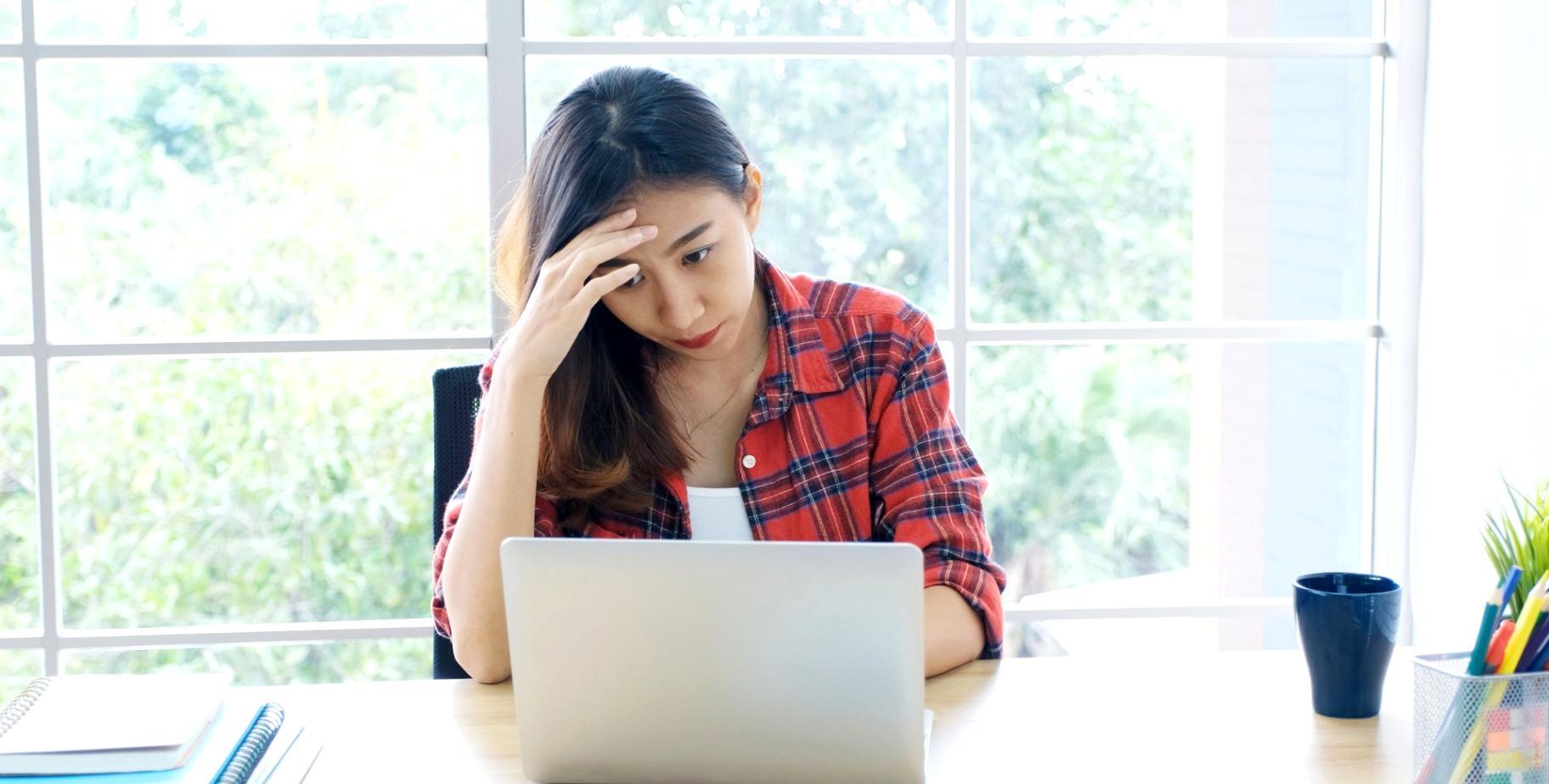 Sesión de revisión de métricas de tráfico orgánico